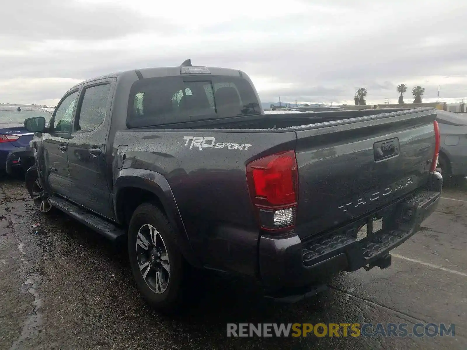 3 Photograph of a damaged car 3TMAZ5CN4KM092843 TOYOTA TACOMA 2019