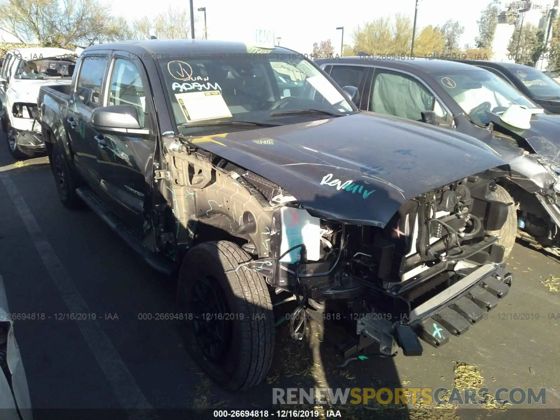 1 Photograph of a damaged car 3TMAZ5CN4KM093832 TOYOTA TACOMA 2019