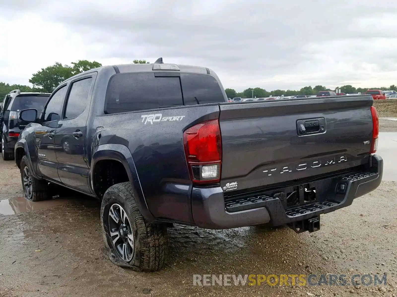 3 Photograph of a damaged car 3TMAZ5CN4KM096228 TOYOTA TACOMA 2019