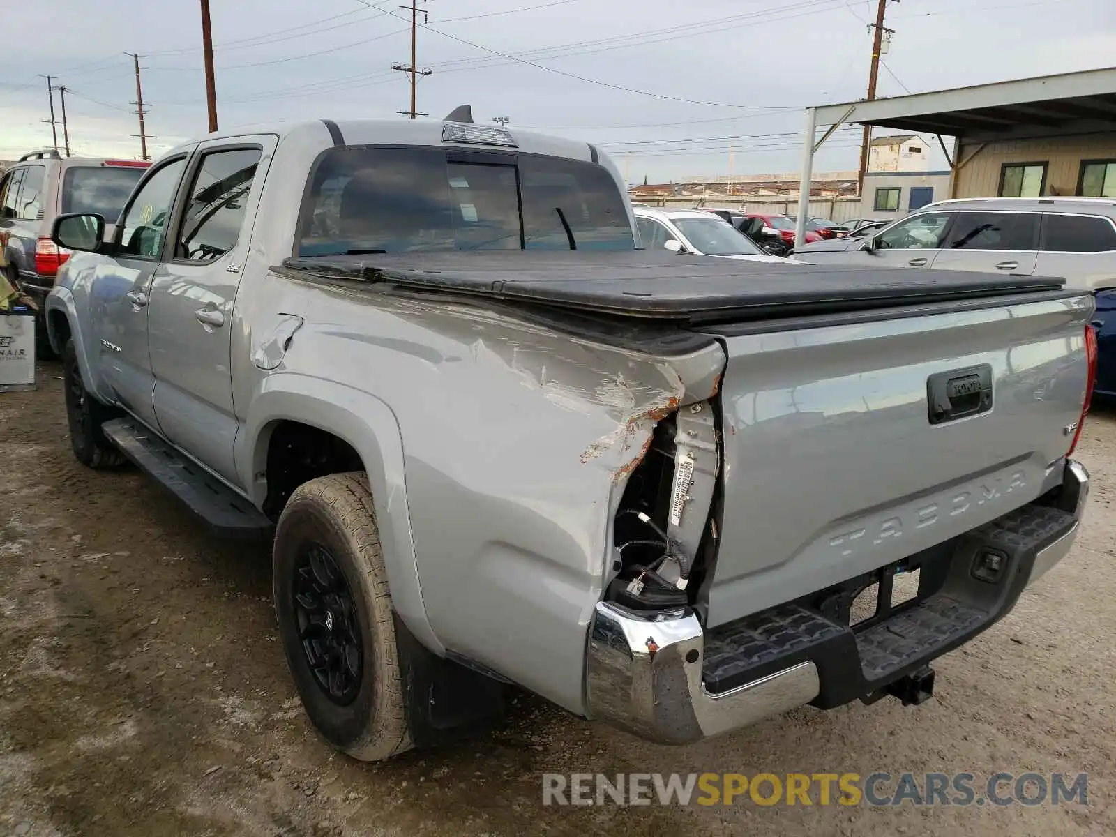 3 Photograph of a damaged car 3TMAZ5CN4KM097234 TOYOTA TACOMA 2019