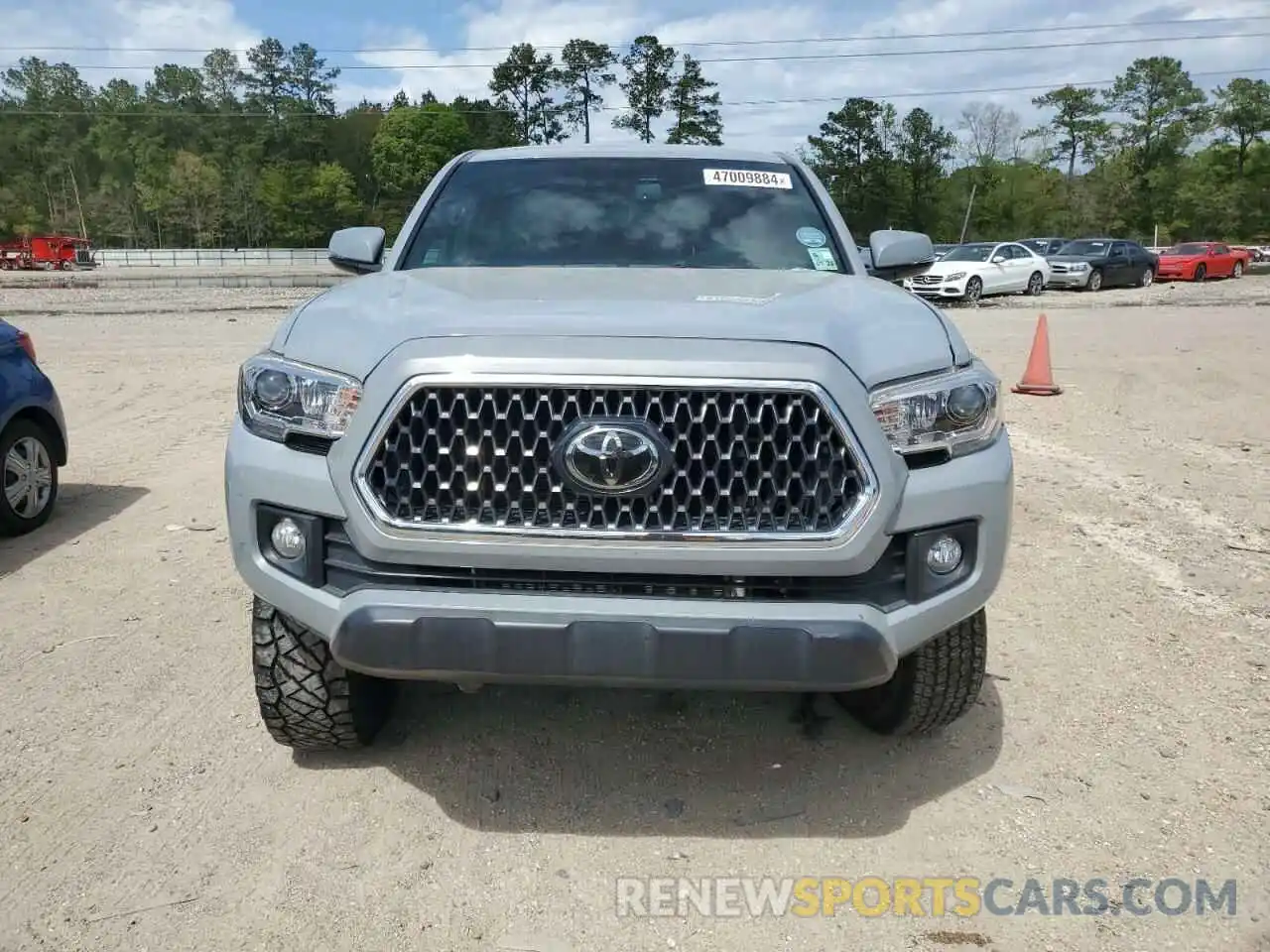 5 Photograph of a damaged car 3TMAZ5CN4KM099310 TOYOTA TACOMA 2019