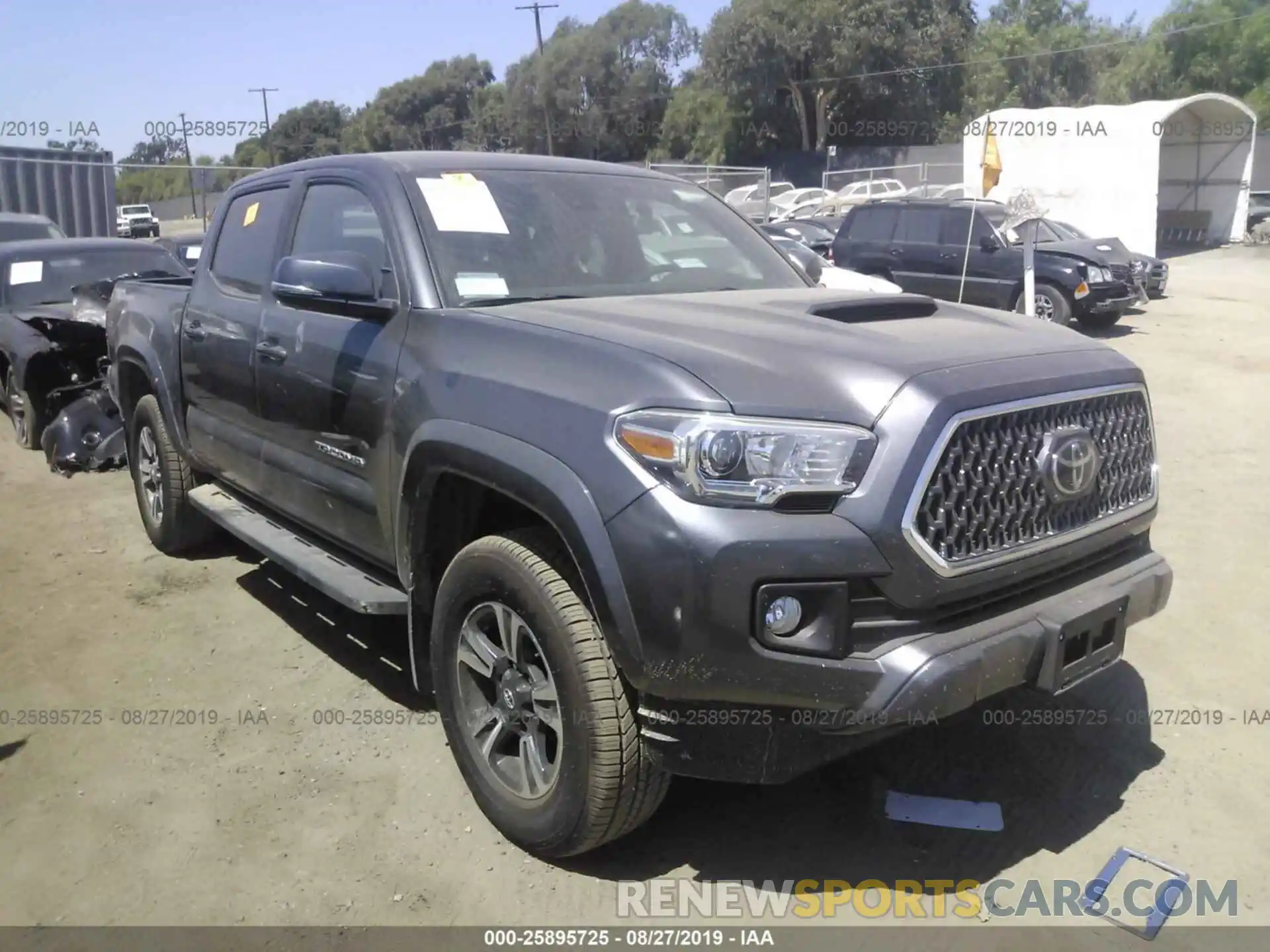 1 Photograph of a damaged car 3TMAZ5CN4KM099923 TOYOTA TACOMA 2019