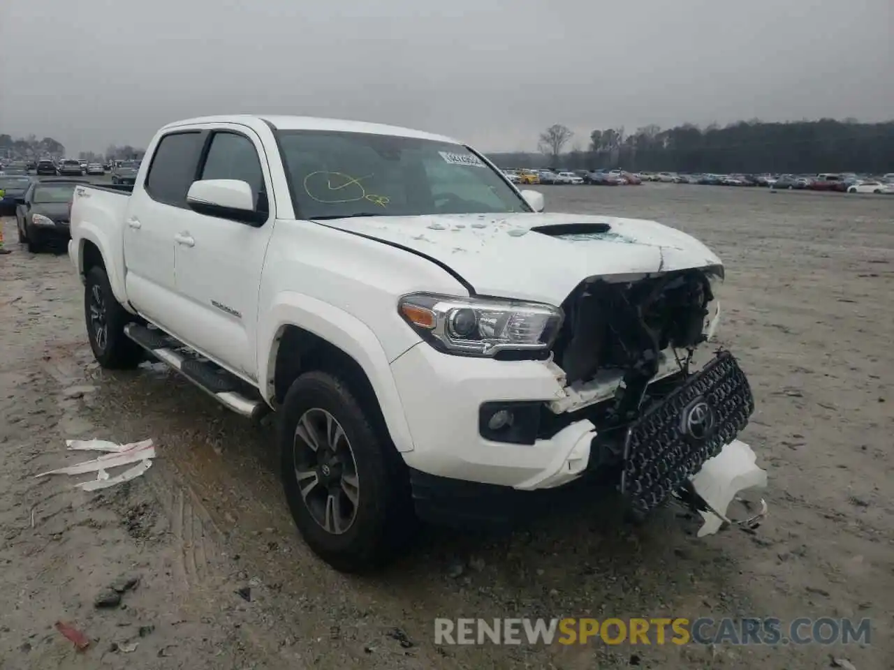 1 Photograph of a damaged car 3TMAZ5CN4KM105722 TOYOTA TACOMA 2019