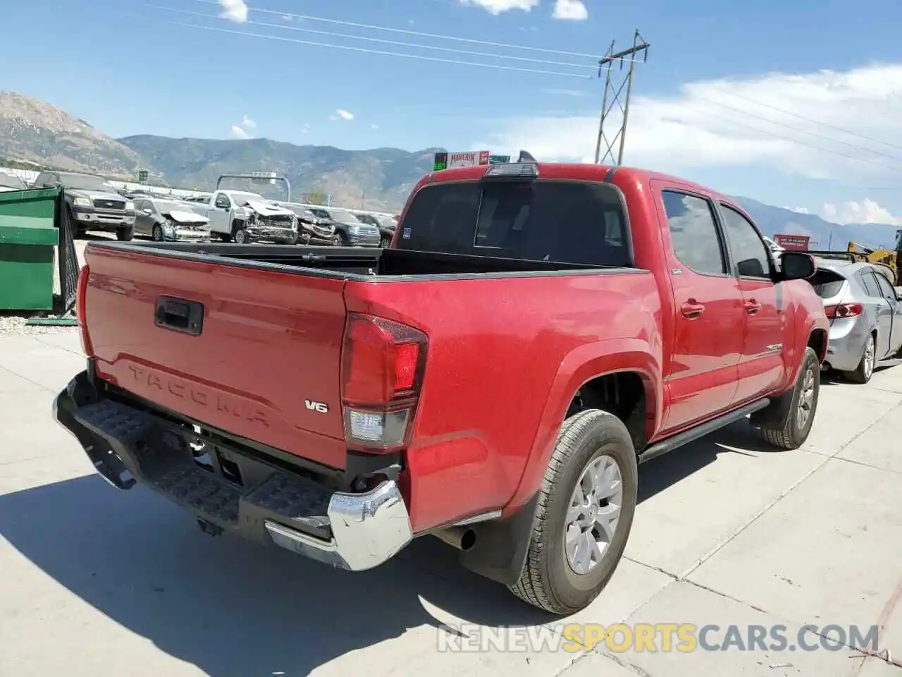 4 Photograph of a damaged car 3TMAZ5CN4KM105929 TOYOTA TACOMA 2019