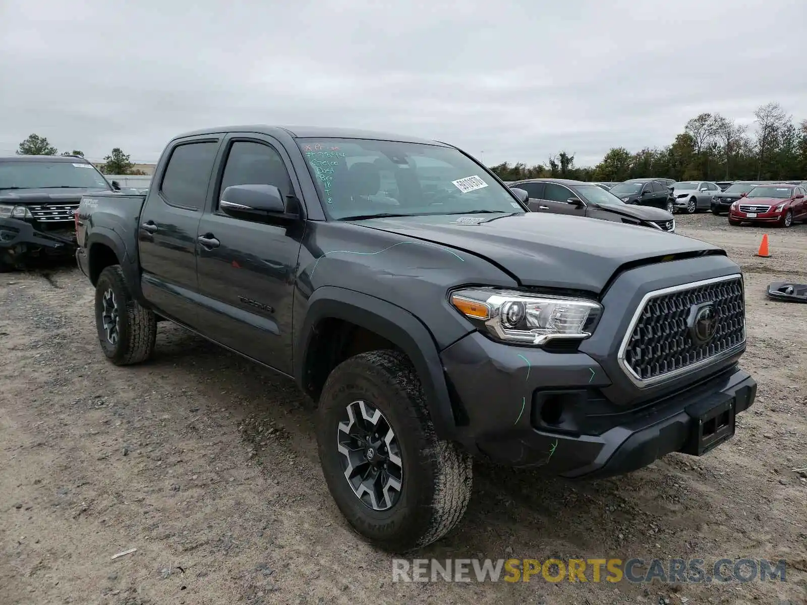 1 Photograph of a damaged car 3TMAZ5CN4KM113643 TOYOTA TACOMA 2019