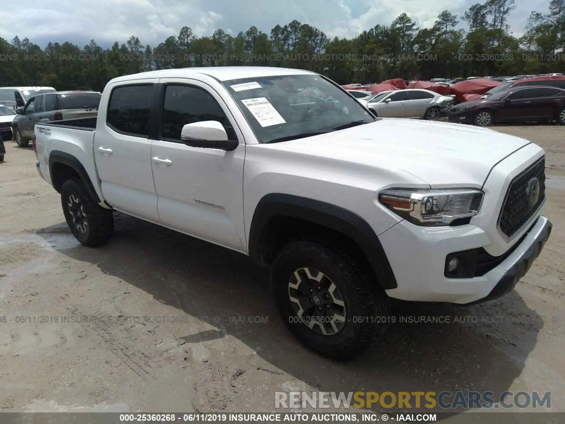 1 Photograph of a damaged car 3TMAZ5CN5KM080104 TOYOTA TACOMA 2019