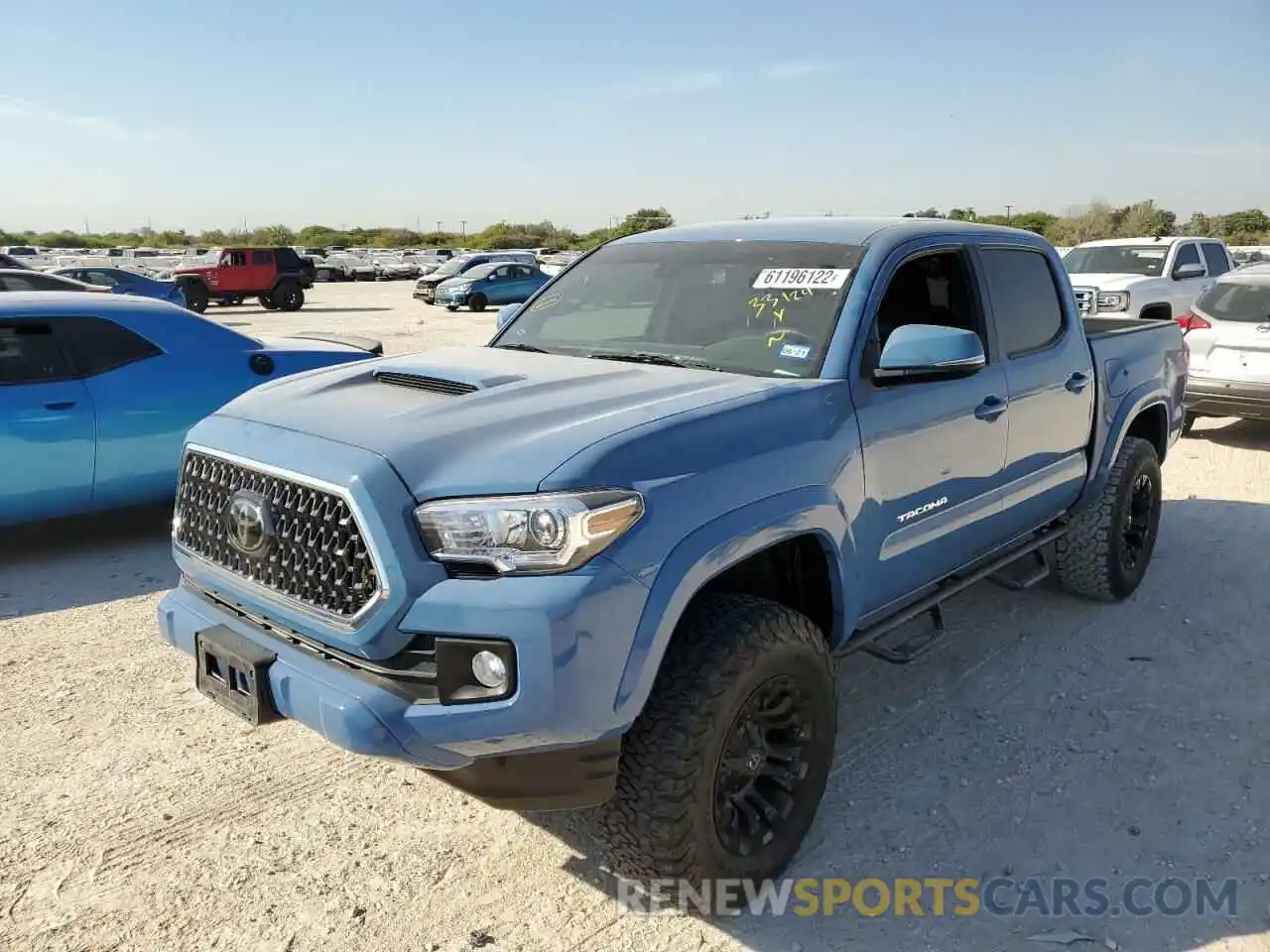 2 Photograph of a damaged car 3TMAZ5CN5KM080328 TOYOTA TACOMA 2019