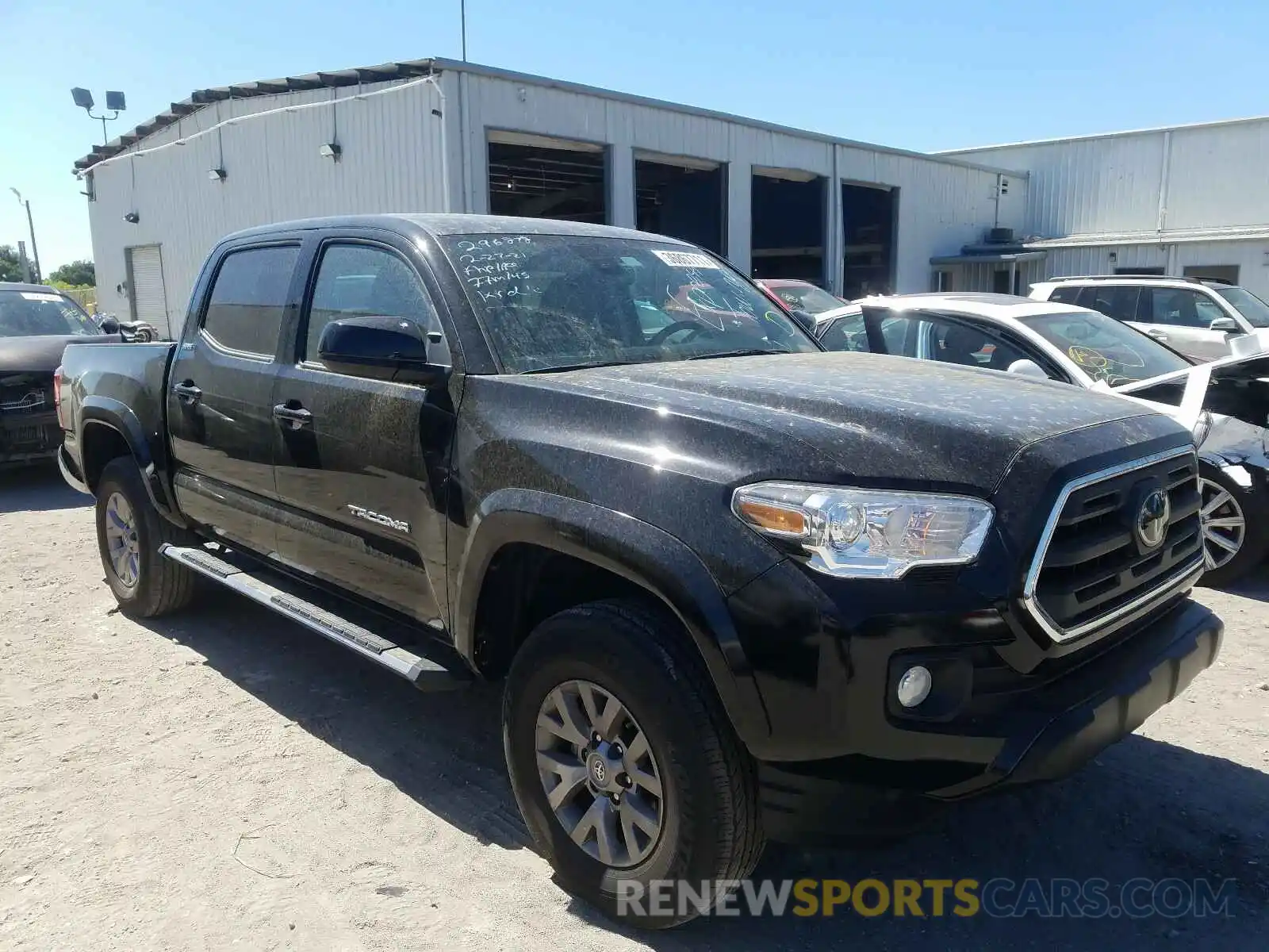 1 Photograph of a damaged car 3TMAZ5CN5KM083603 TOYOTA TACOMA 2019