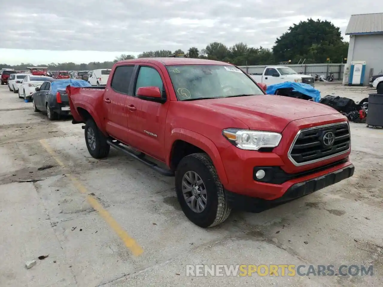 1 Photograph of a damaged car 3TMAZ5CN5KM087523 TOYOTA TACOMA 2019