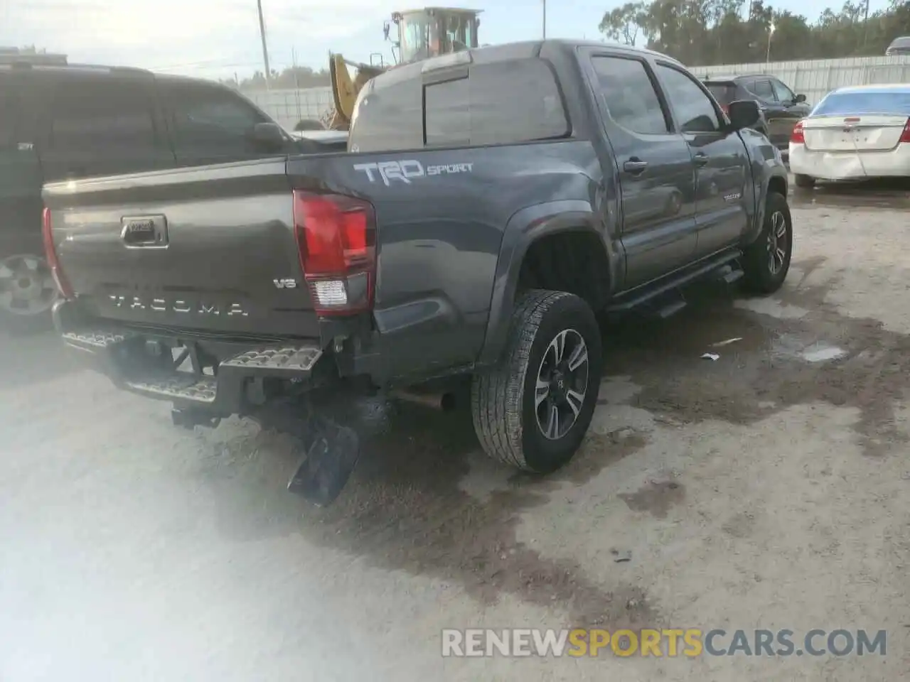 4 Photograph of a damaged car 3TMAZ5CN5KM089577 TOYOTA TACOMA 2019