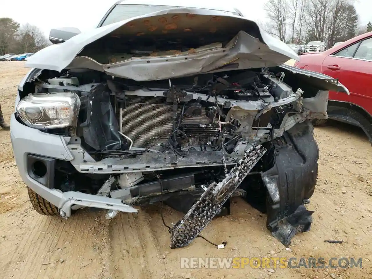 9 Photograph of a damaged car 3TMAZ5CN5KM090034 TOYOTA TACOMA 2019