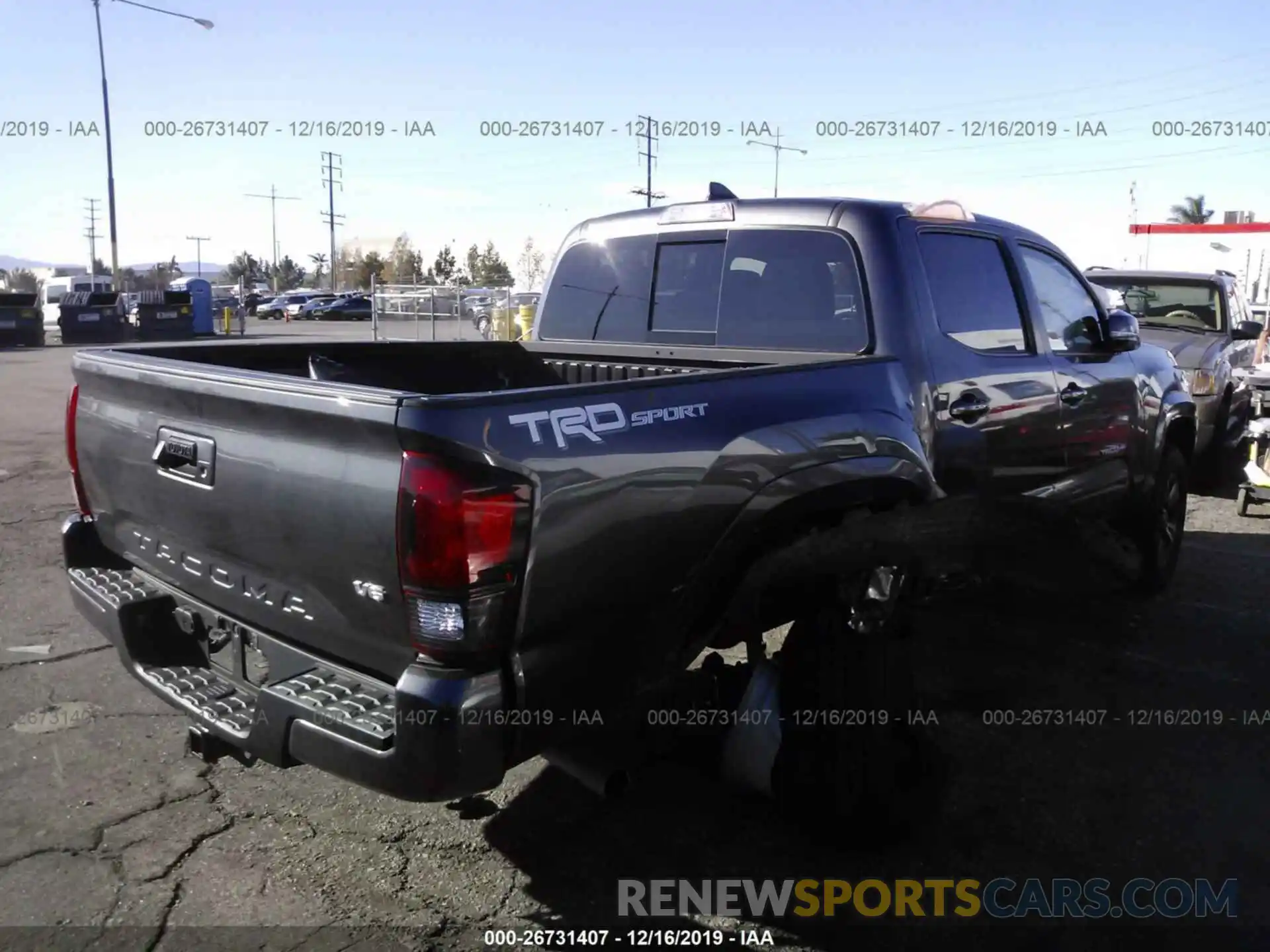 4 Photograph of a damaged car 3TMAZ5CN5KM090647 TOYOTA TACOMA 2019