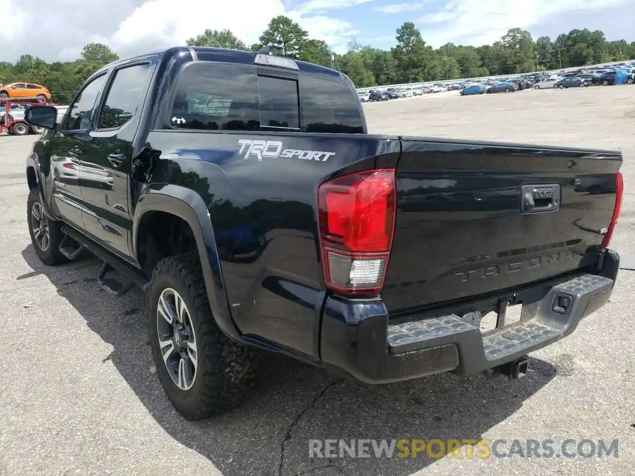 3 Photograph of a damaged car 3TMAZ5CN5KM092446 TOYOTA TACOMA 2019