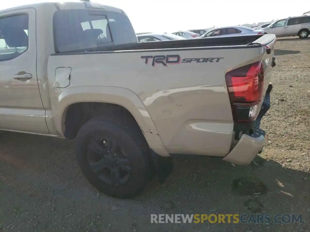 9 Photograph of a damaged car 3TMAZ5CN5KM093595 TOYOTA TACOMA 2019