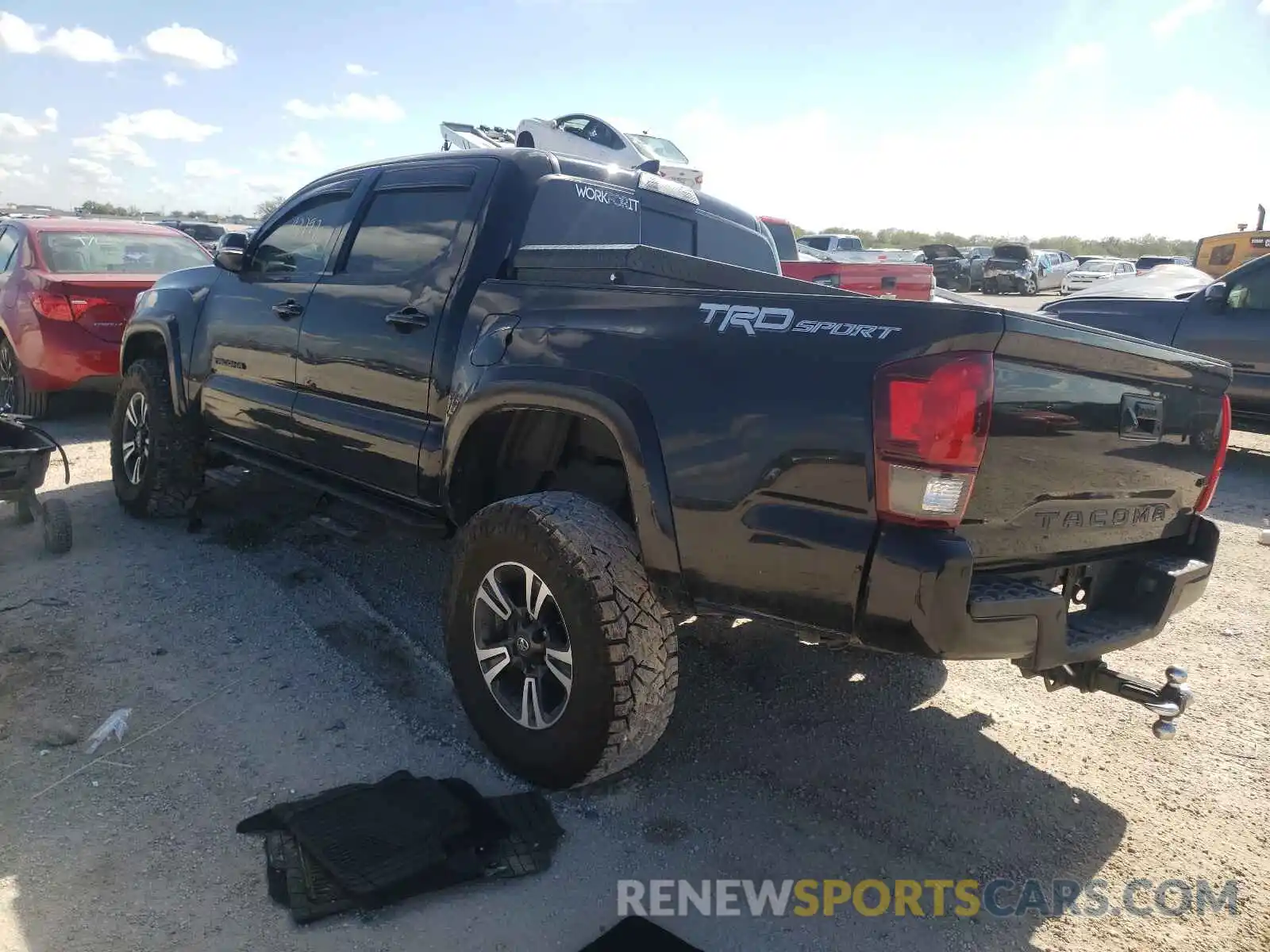 3 Photograph of a damaged car 3TMAZ5CN5KM095752 TOYOTA TACOMA 2019