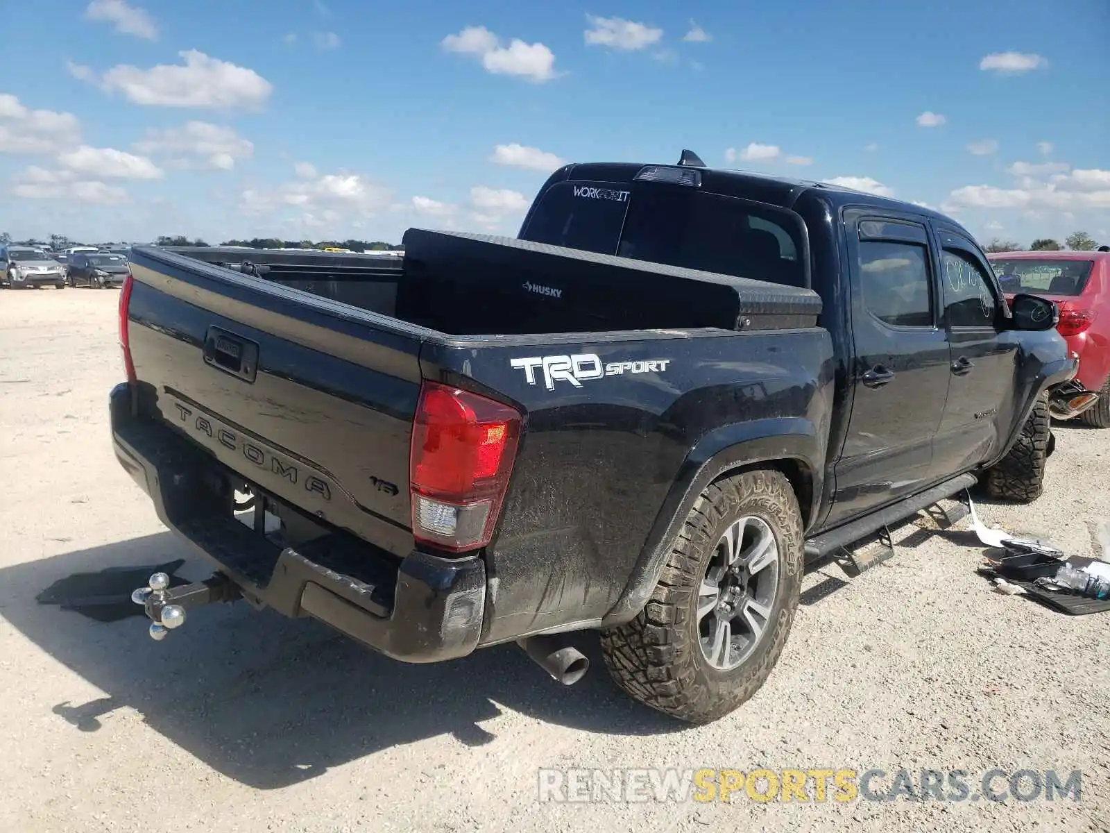 4 Photograph of a damaged car 3TMAZ5CN5KM095752 TOYOTA TACOMA 2019