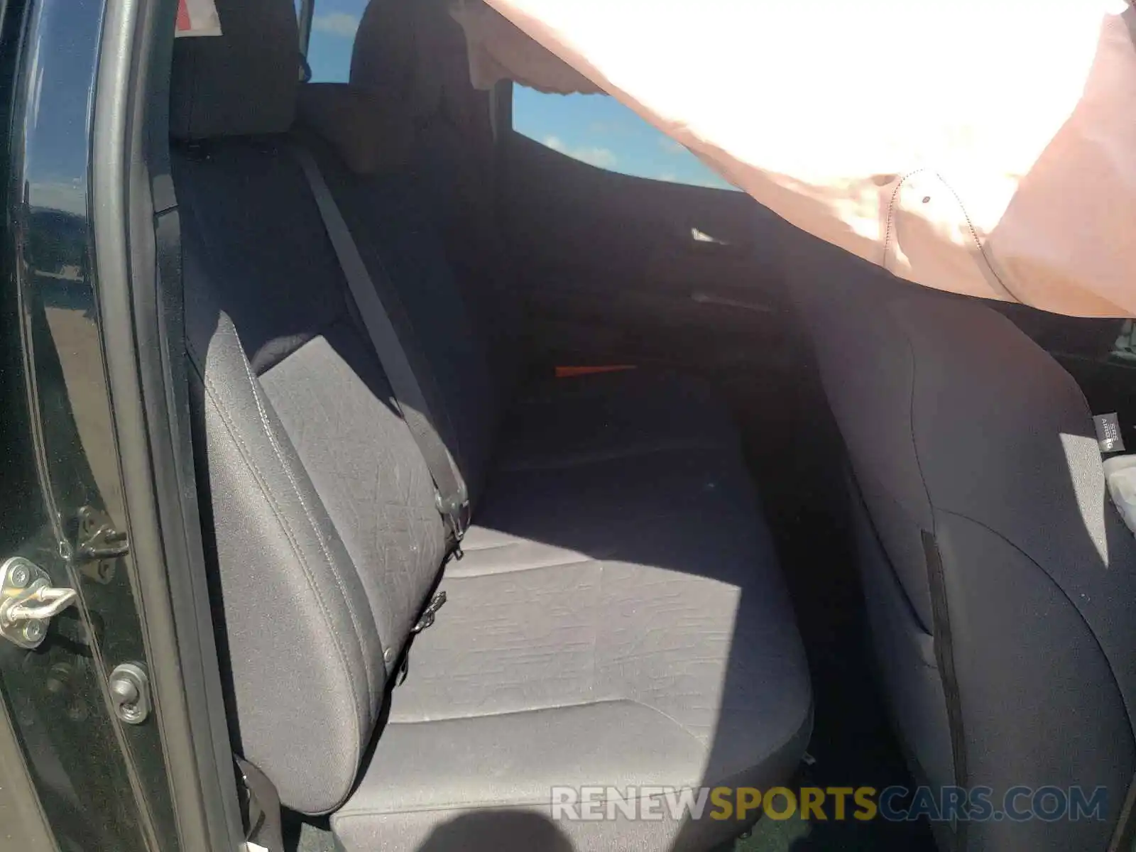 6 Photograph of a damaged car 3TMAZ5CN5KM095752 TOYOTA TACOMA 2019