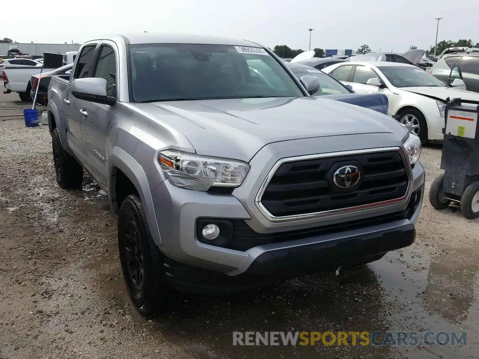 1 Photograph of a damaged car 3TMAZ5CN5KM096612 TOYOTA TACOMA 2019