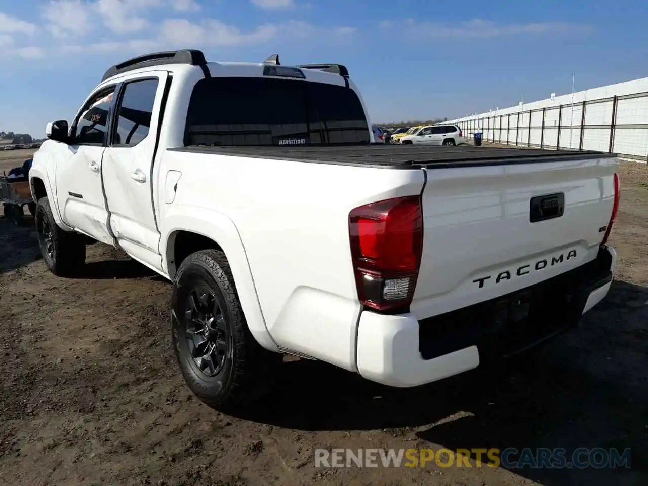 3 Photograph of a damaged car 3TMAZ5CN5KM096920 TOYOTA TACOMA 2019