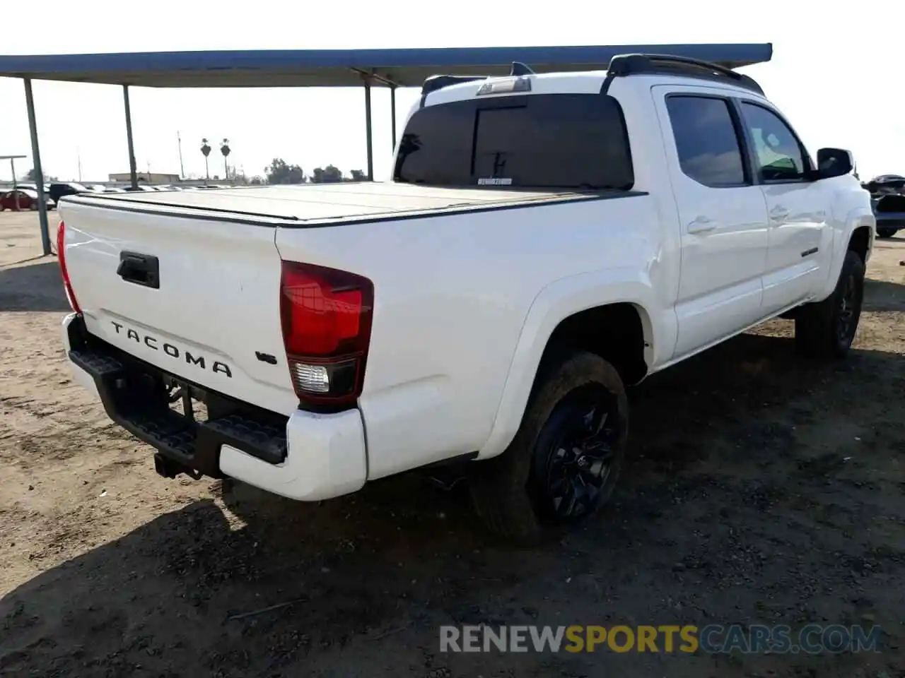 4 Photograph of a damaged car 3TMAZ5CN5KM096920 TOYOTA TACOMA 2019