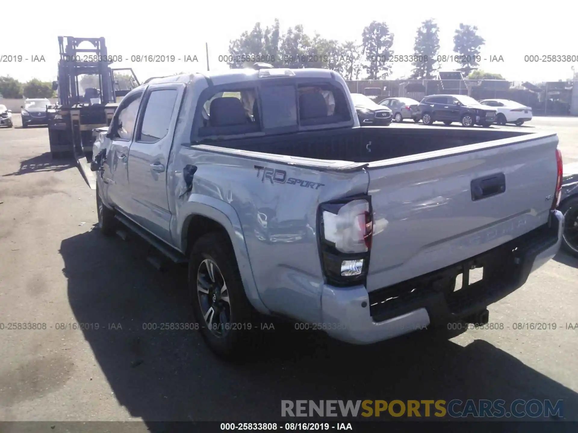 3 Photograph of a damaged car 3TMAZ5CN5KM098893 TOYOTA TACOMA 2019