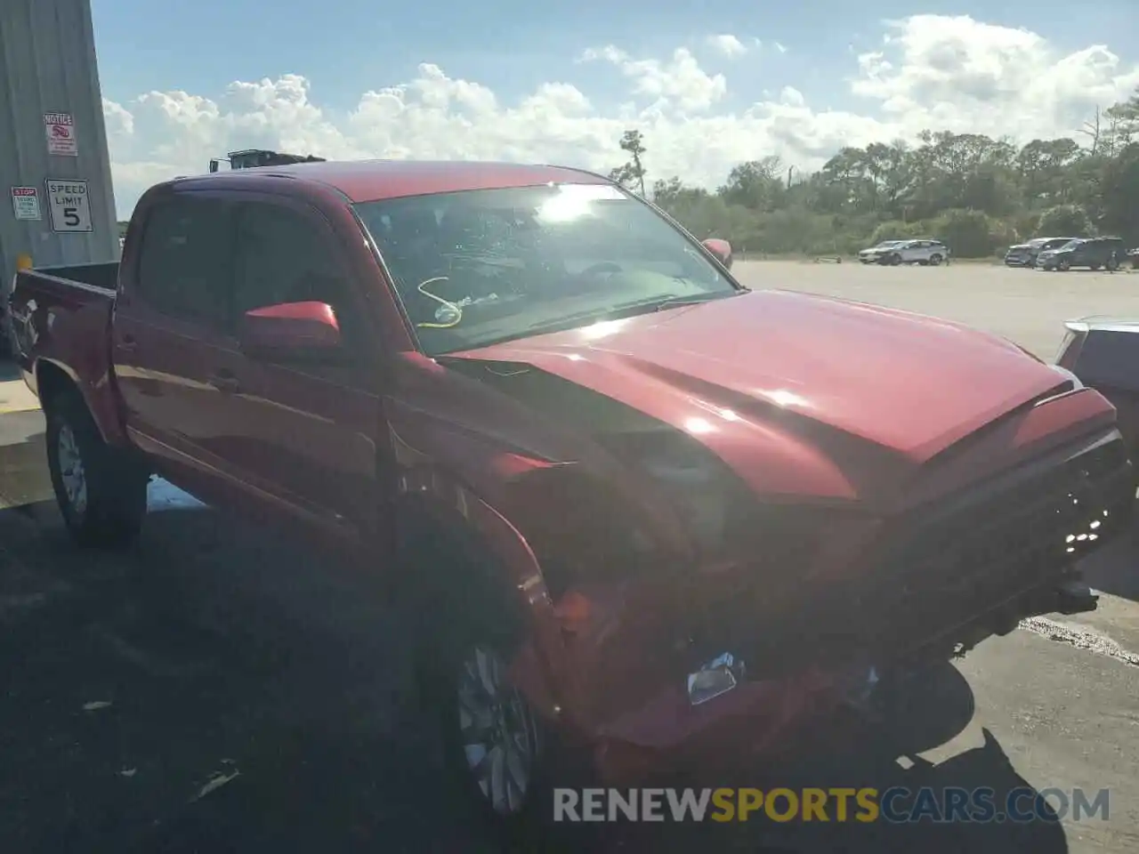 1 Photograph of a damaged car 3TMAZ5CN5KM101887 TOYOTA TACOMA 2019