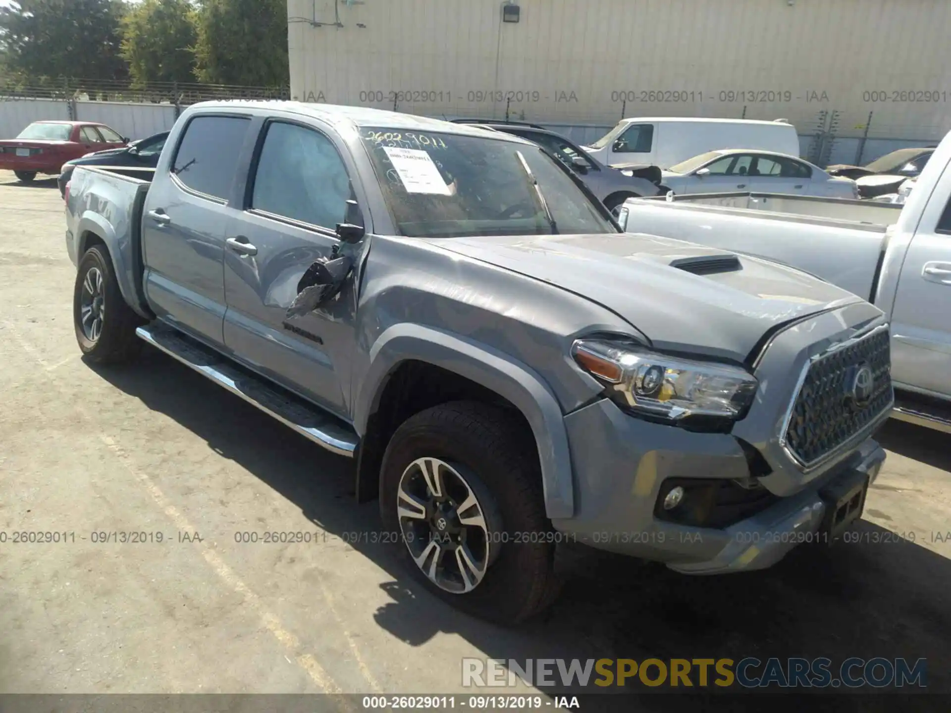 1 Photograph of a damaged car 3TMAZ5CN5KM104997 TOYOTA TACOMA 2019