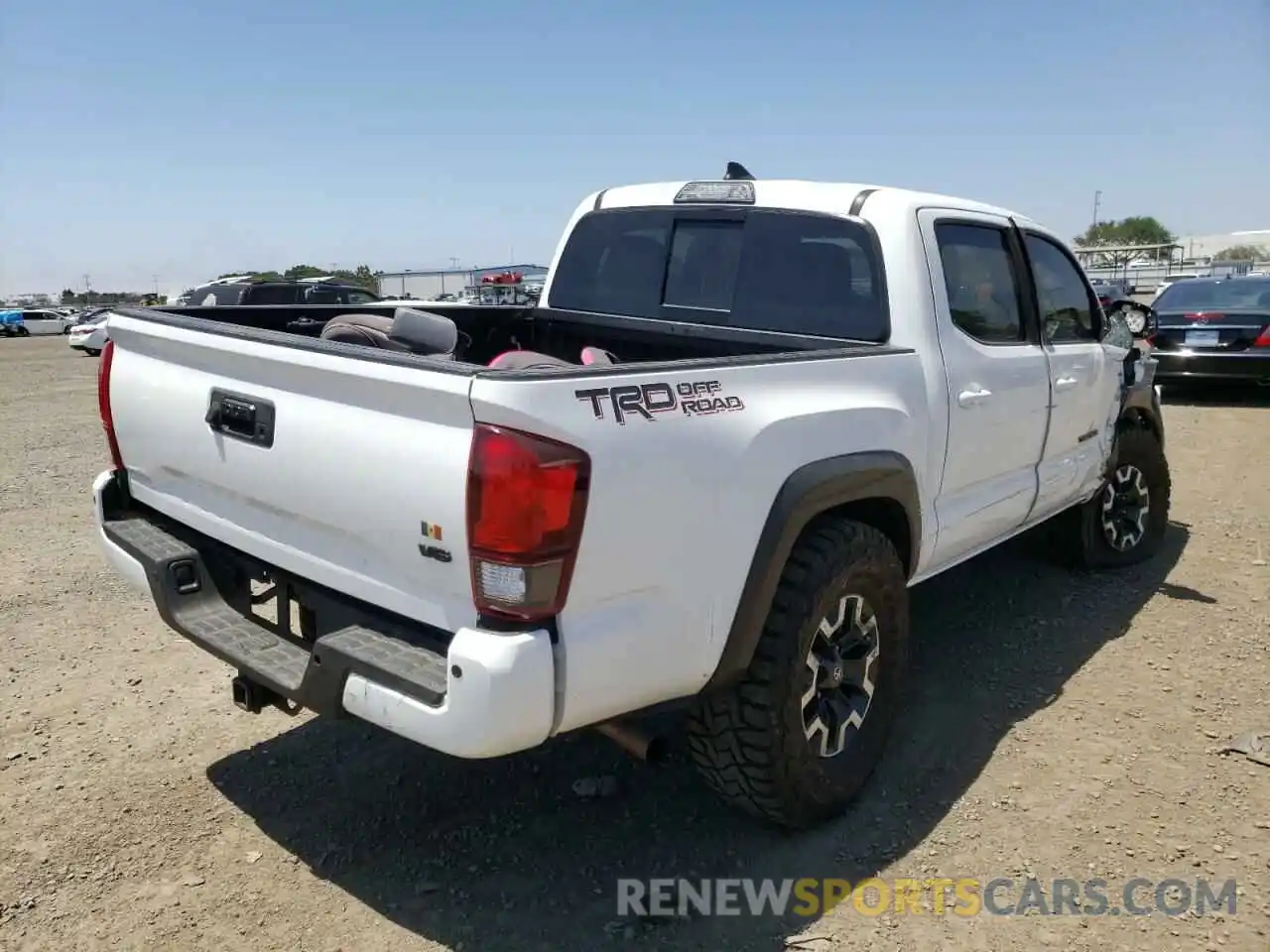 4 Photograph of a damaged car 3TMAZ5CN5KM105258 TOYOTA TACOMA 2019