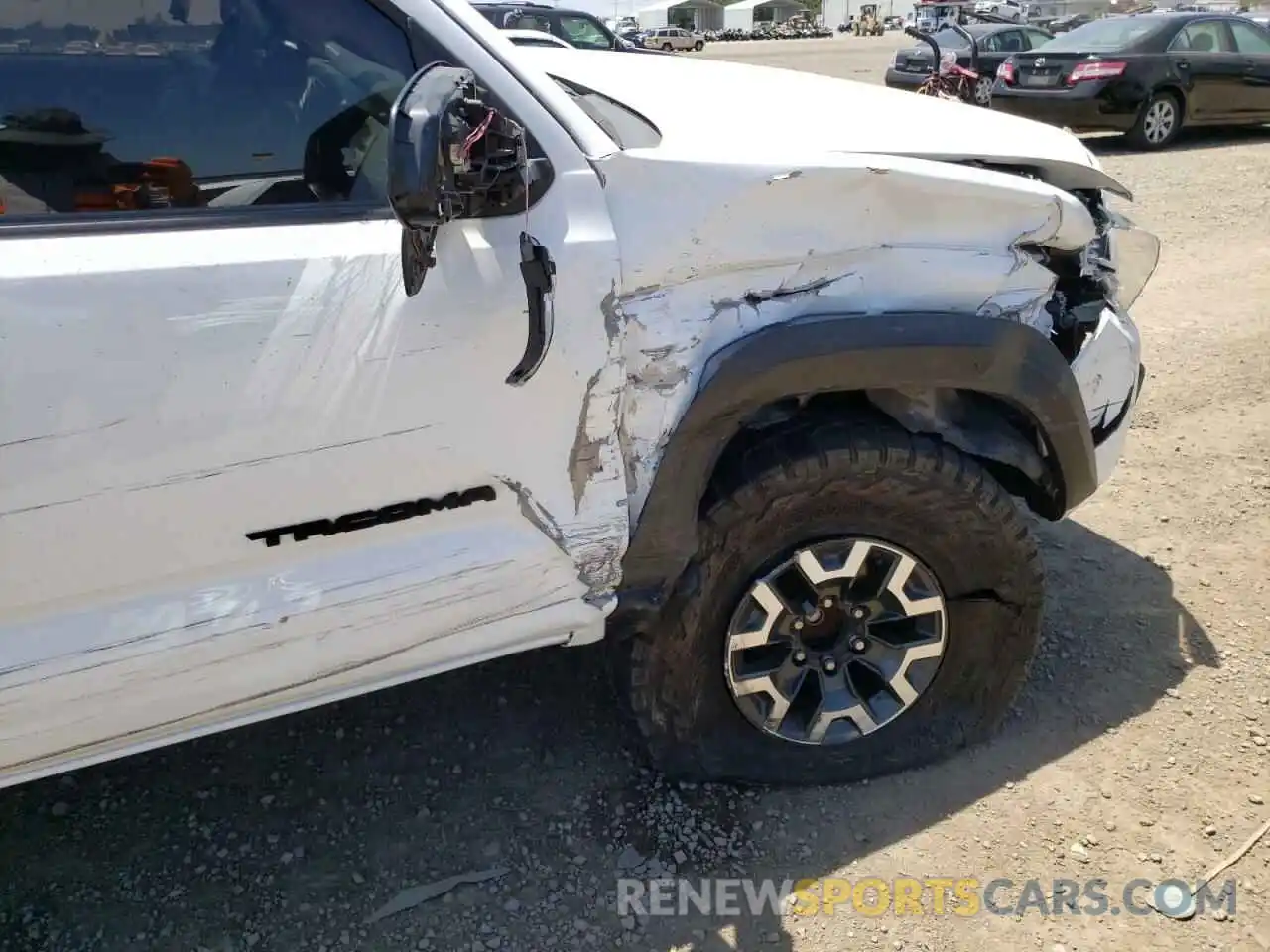 9 Photograph of a damaged car 3TMAZ5CN5KM105258 TOYOTA TACOMA 2019