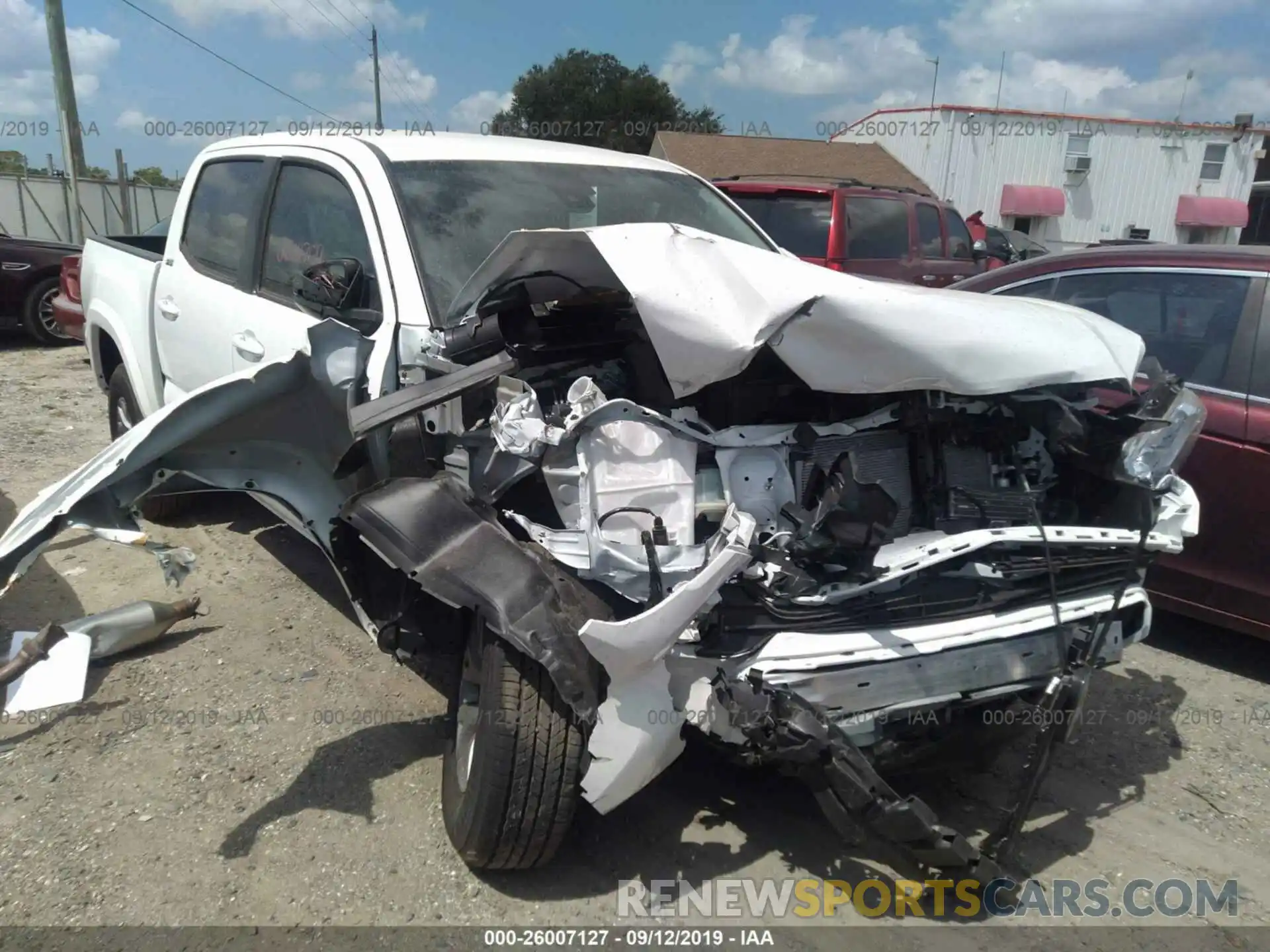 1 Photograph of a damaged car 3TMAZ5CN5KM106992 TOYOTA TACOMA 2019