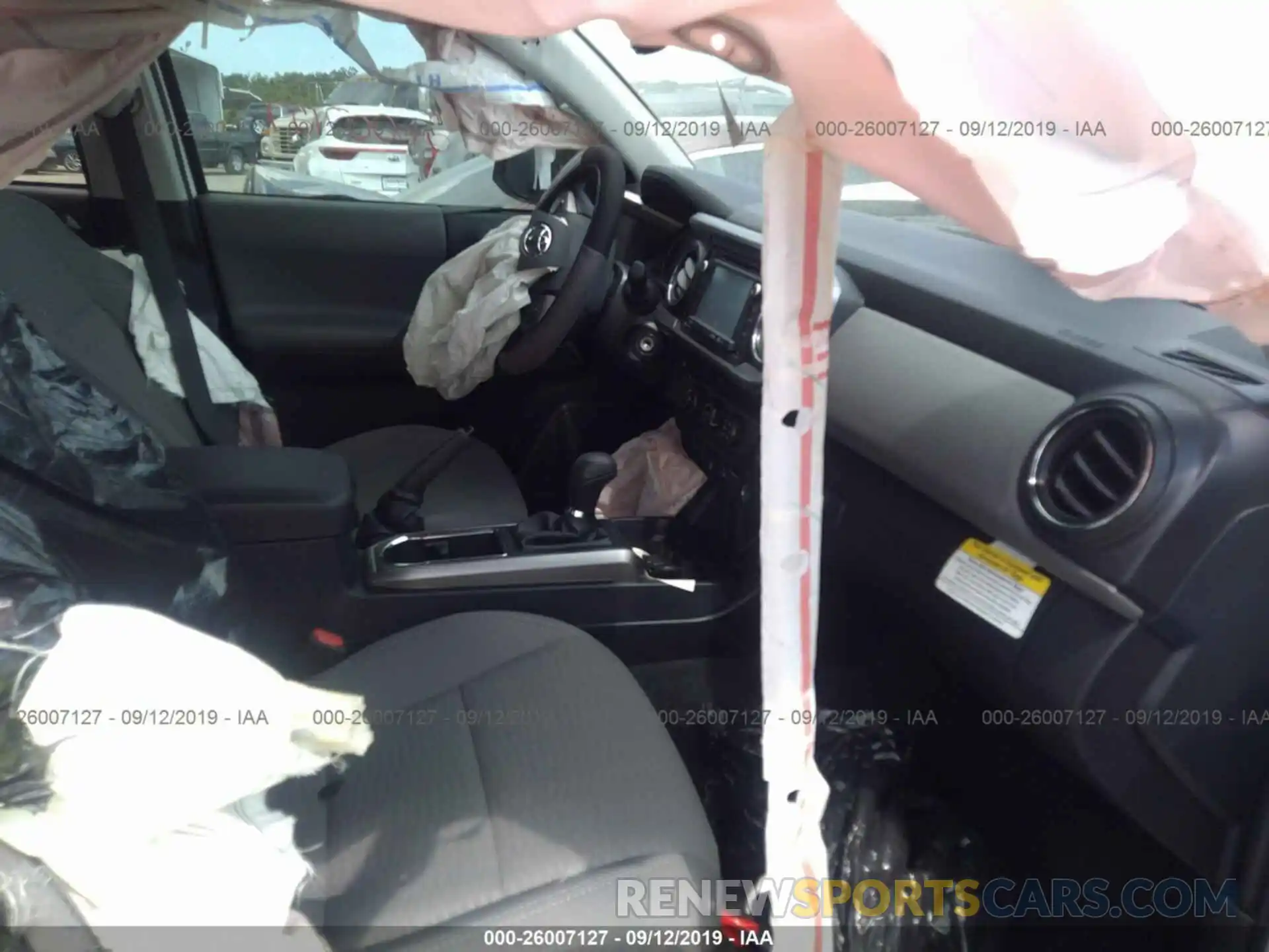 5 Photograph of a damaged car 3TMAZ5CN5KM106992 TOYOTA TACOMA 2019