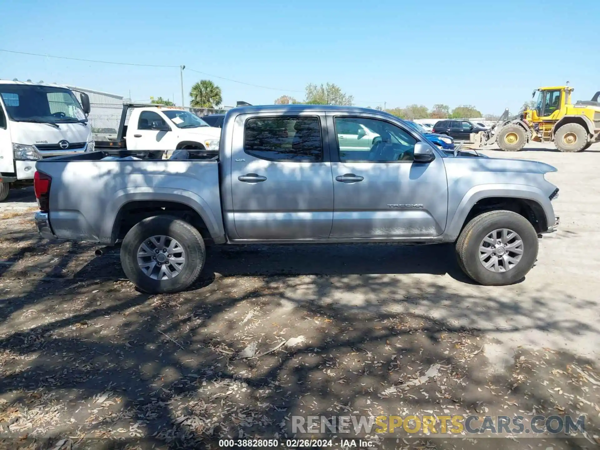 13 Фотография поврежденного автомобиля 3TMAZ5CN5KM111139 TOYOTA TACOMA 2019