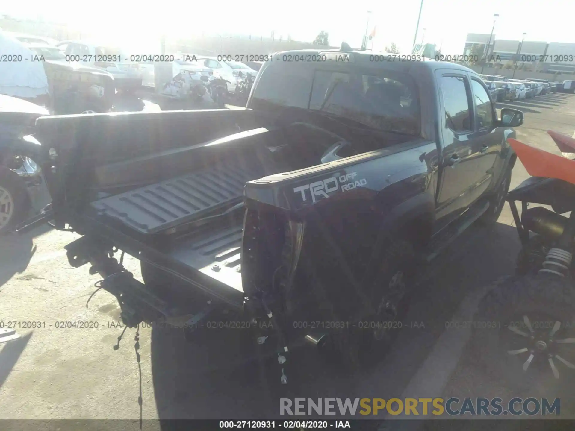 4 Photograph of a damaged car 3TMAZ5CN5KM112629 TOYOTA TACOMA 2019