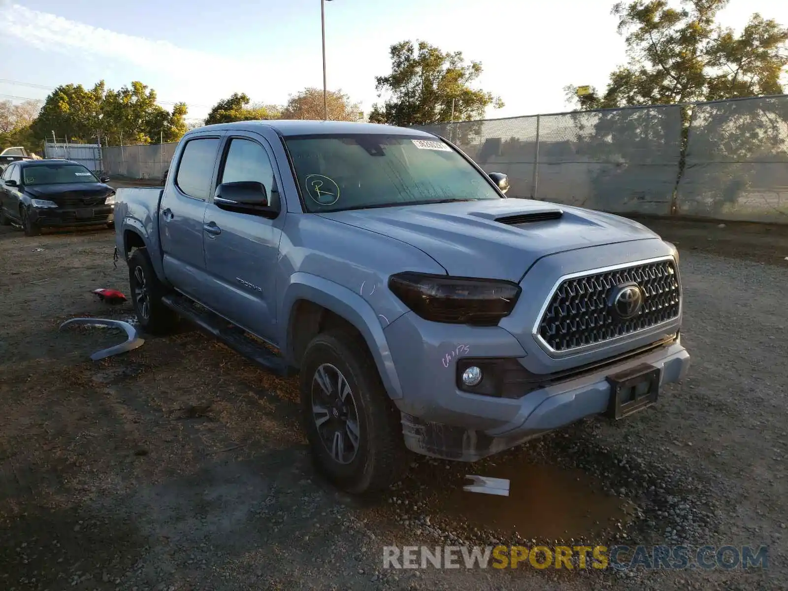 1 Photograph of a damaged car 3TMAZ5CN5KM112873 TOYOTA TACOMA 2019