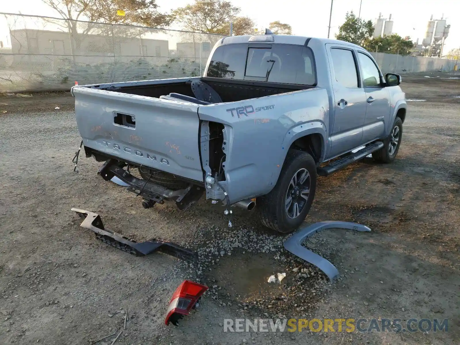 4 Photograph of a damaged car 3TMAZ5CN5KM112873 TOYOTA TACOMA 2019