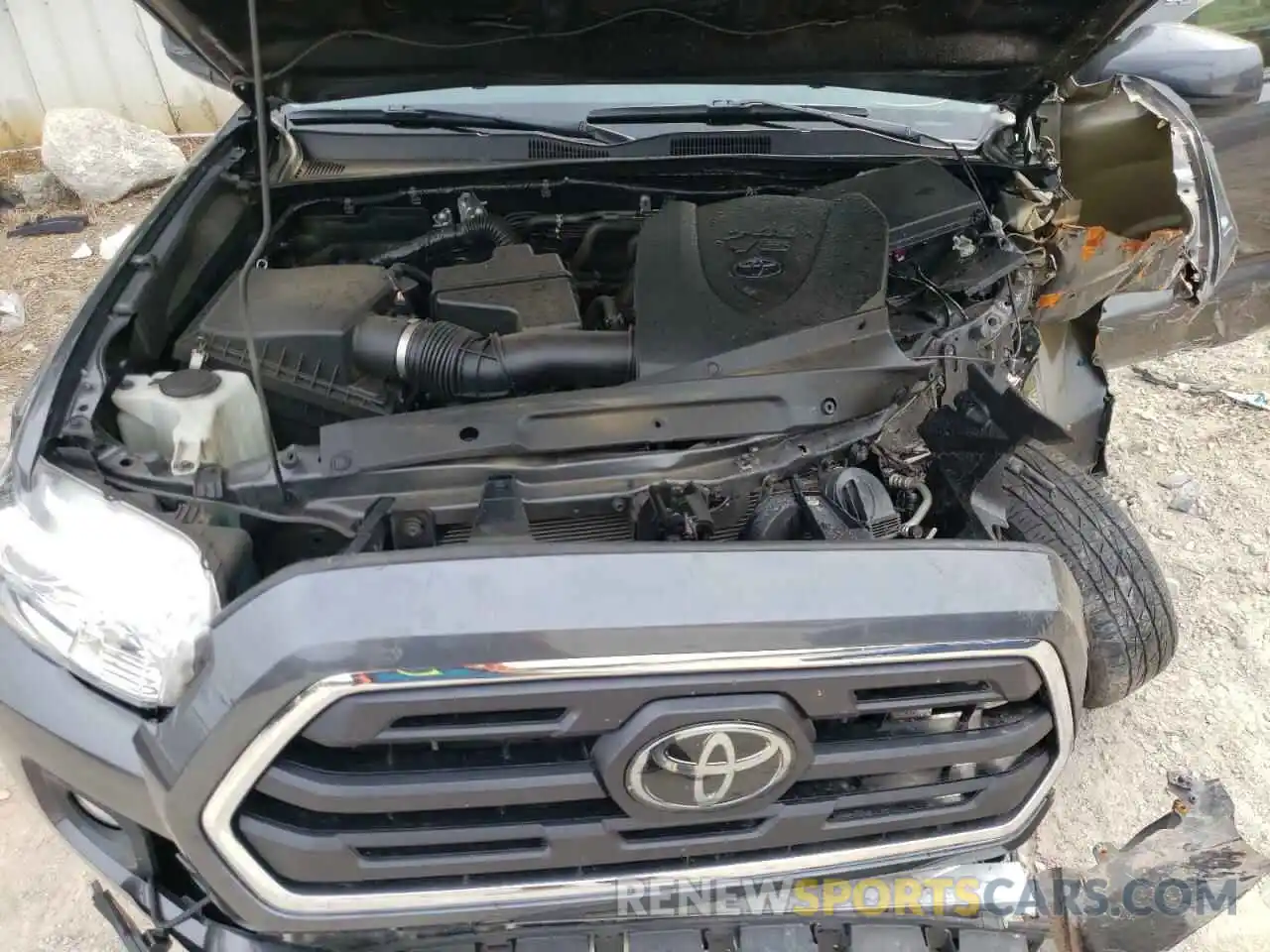 7 Photograph of a damaged car 3TMAZ5CN5KM114302 TOYOTA TACOMA 2019