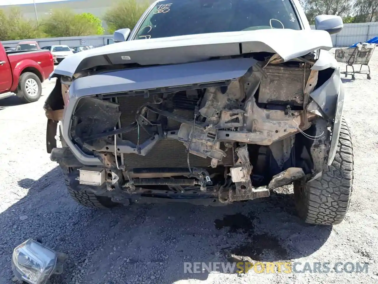 9 Photograph of a damaged car 3TMAZ5CN6KM082041 TOYOTA TACOMA 2019