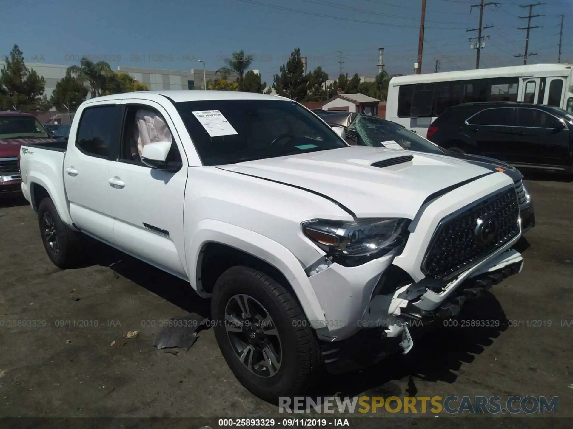 1 Photograph of a damaged car 3TMAZ5CN6KM082170 TOYOTA TACOMA 2019