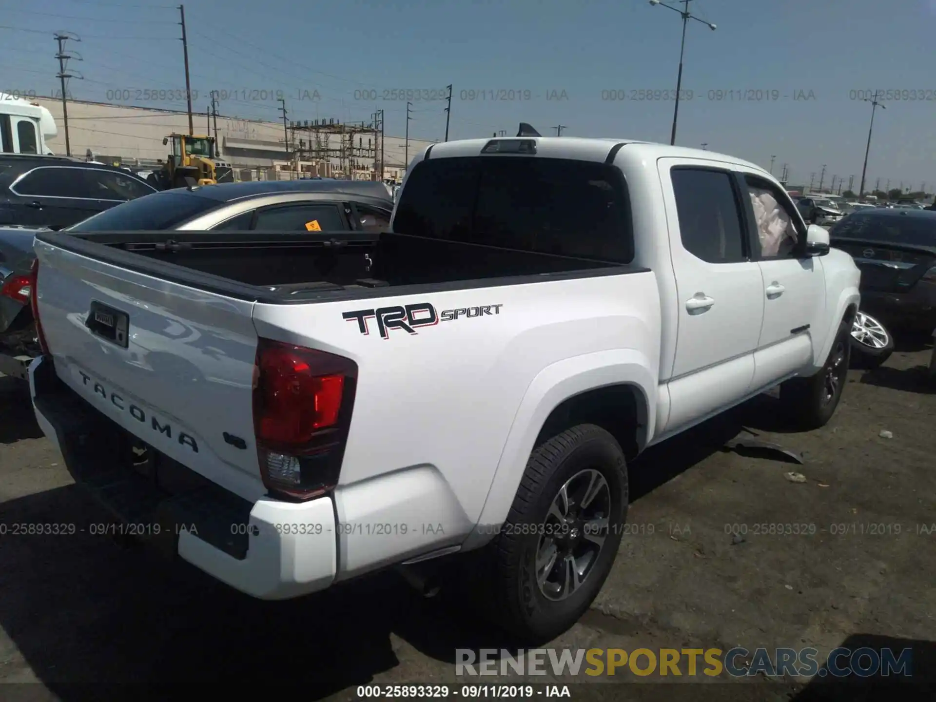 4 Фотография поврежденного автомобиля 3TMAZ5CN6KM082170 TOYOTA TACOMA 2019