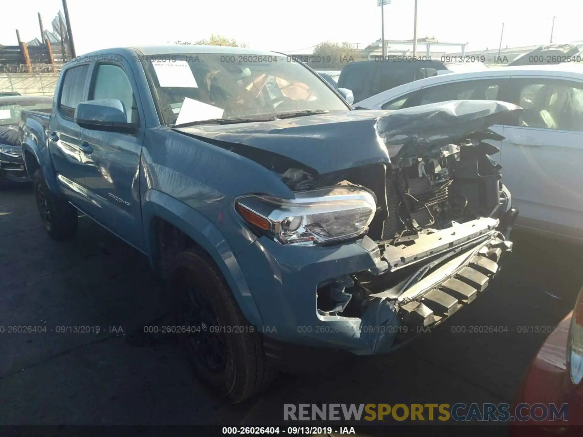 1 Фотография поврежденного автомобиля 3TMAZ5CN6KM082962 TOYOTA TACOMA 2019