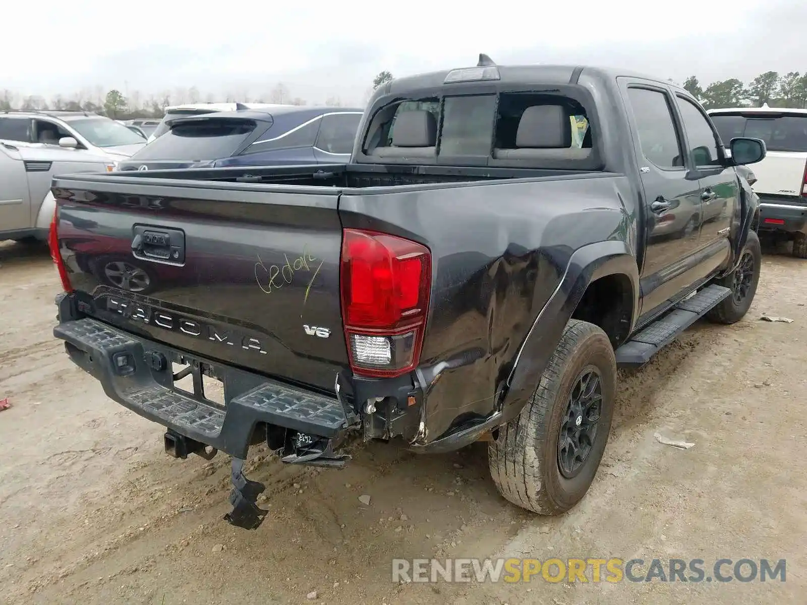 4 Фотография поврежденного автомобиля 3TMAZ5CN6KM083013 TOYOTA TACOMA 2019