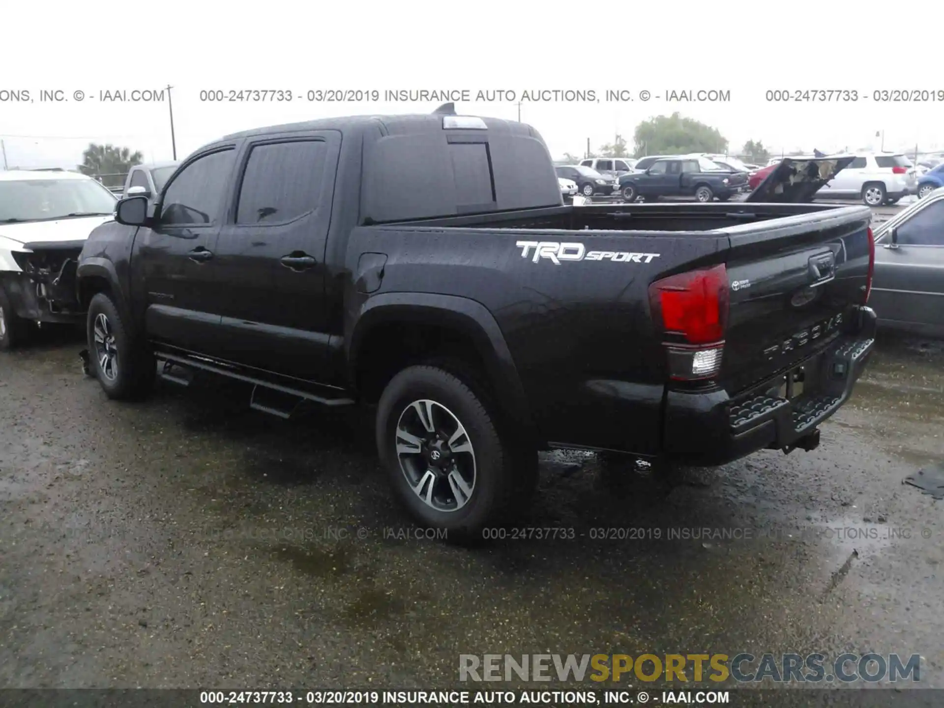 3 Photograph of a damaged car 3TMAZ5CN6KM083934 TOYOTA TACOMA 2019