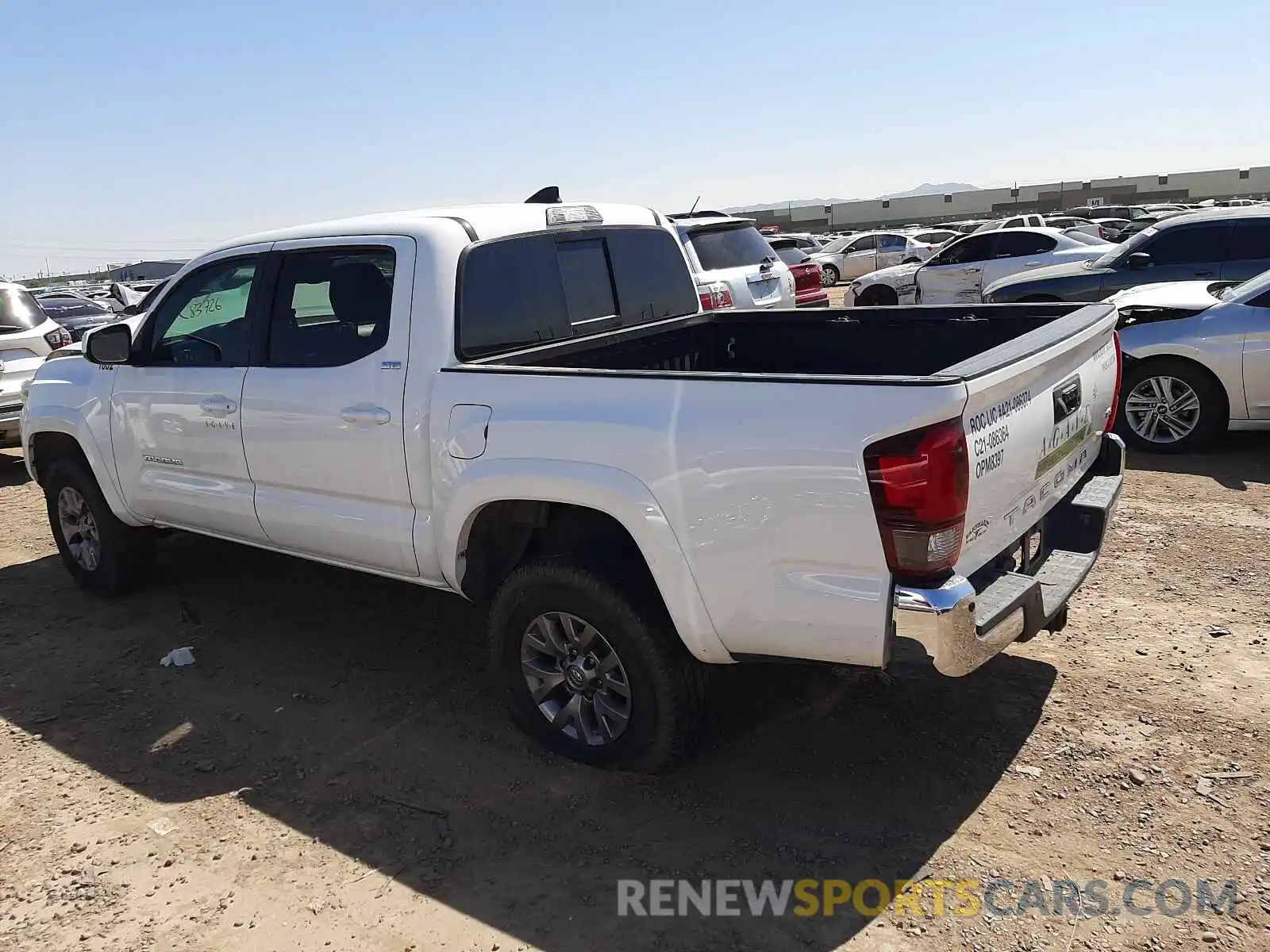 3 Photograph of a damaged car 3TMAZ5CN6KM084159 TOYOTA TACOMA 2019