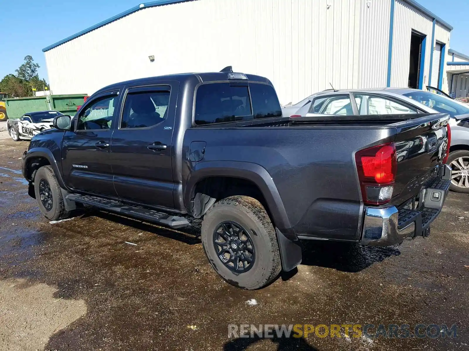 3 Photograph of a damaged car 3TMAZ5CN6KM085215 TOYOTA TACOMA 2019