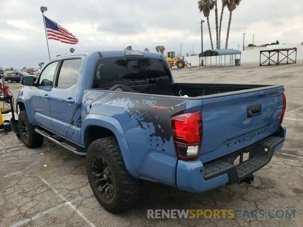 3 Photograph of a damaged car 3TMAZ5CN6KM090611 TOYOTA TACOMA 2019