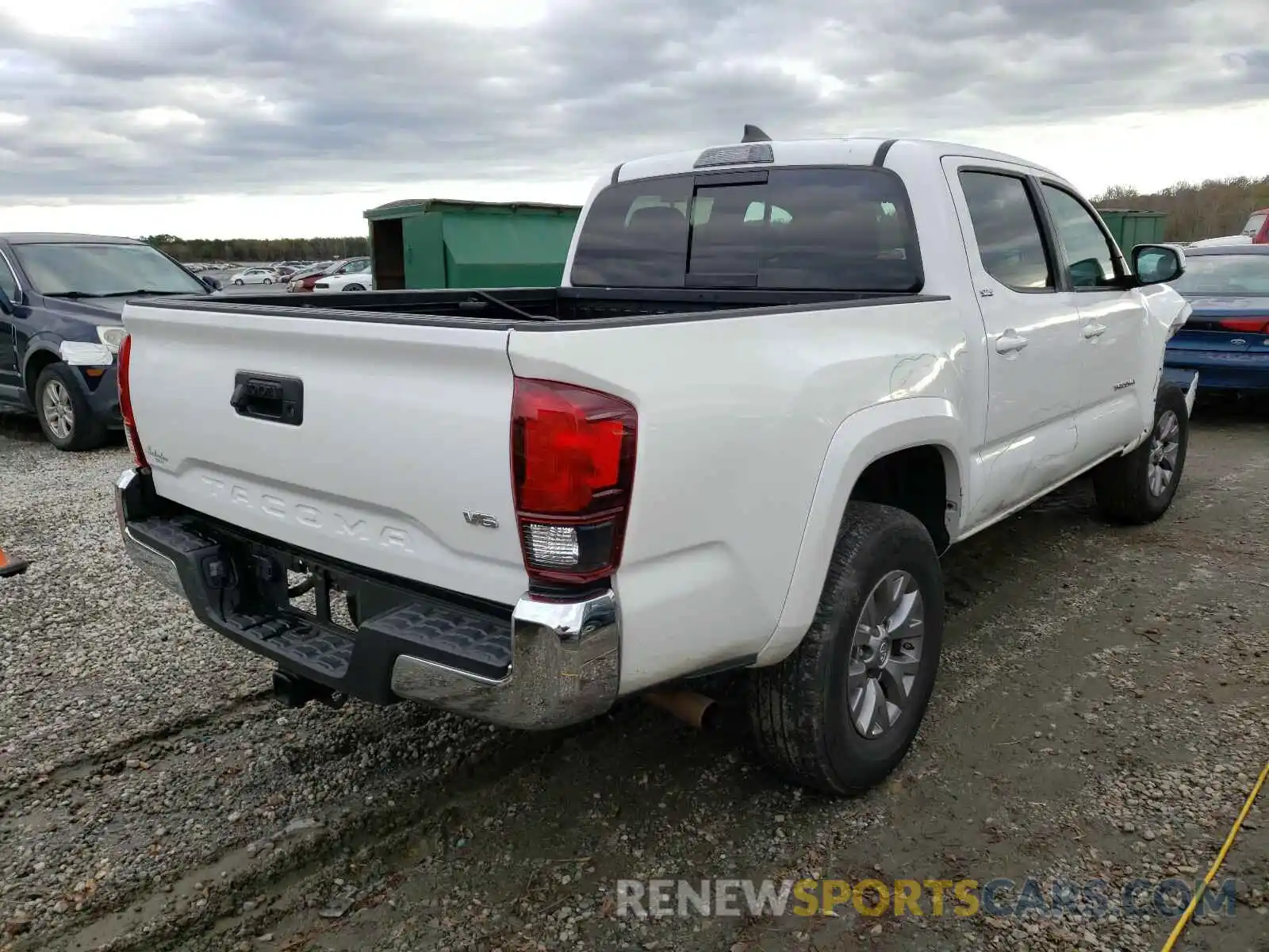 4 Photograph of a damaged car 3TMAZ5CN6KM091015 TOYOTA TACOMA 2019