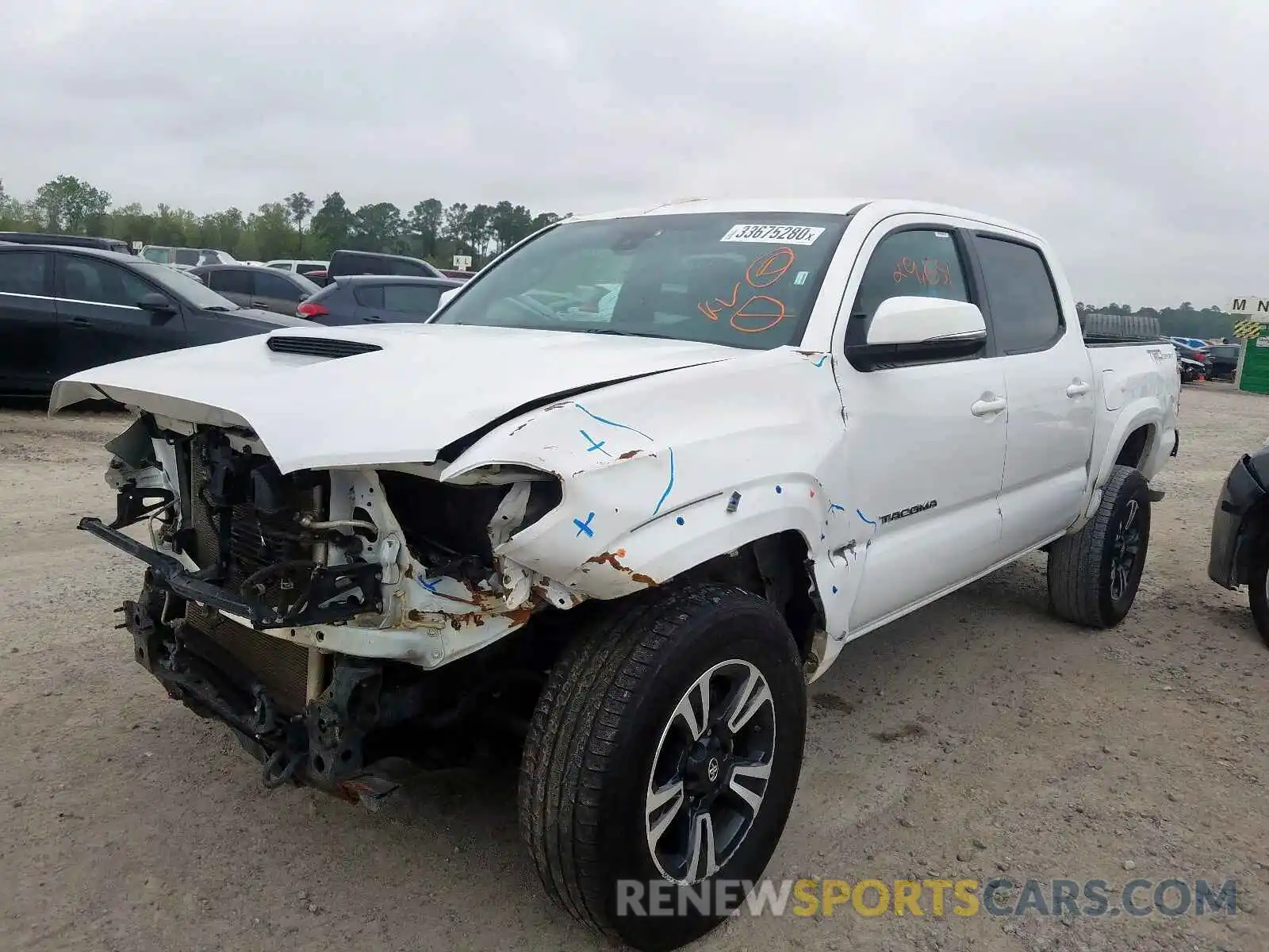 2 Photograph of a damaged car 3TMAZ5CN6KM092116 TOYOTA TACOMA 2019