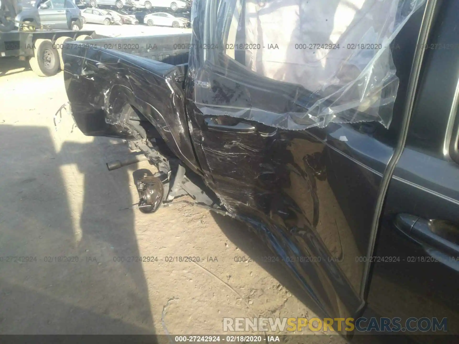 6 Photograph of a damaged car 3TMAZ5CN6KM095632 TOYOTA TACOMA 2019