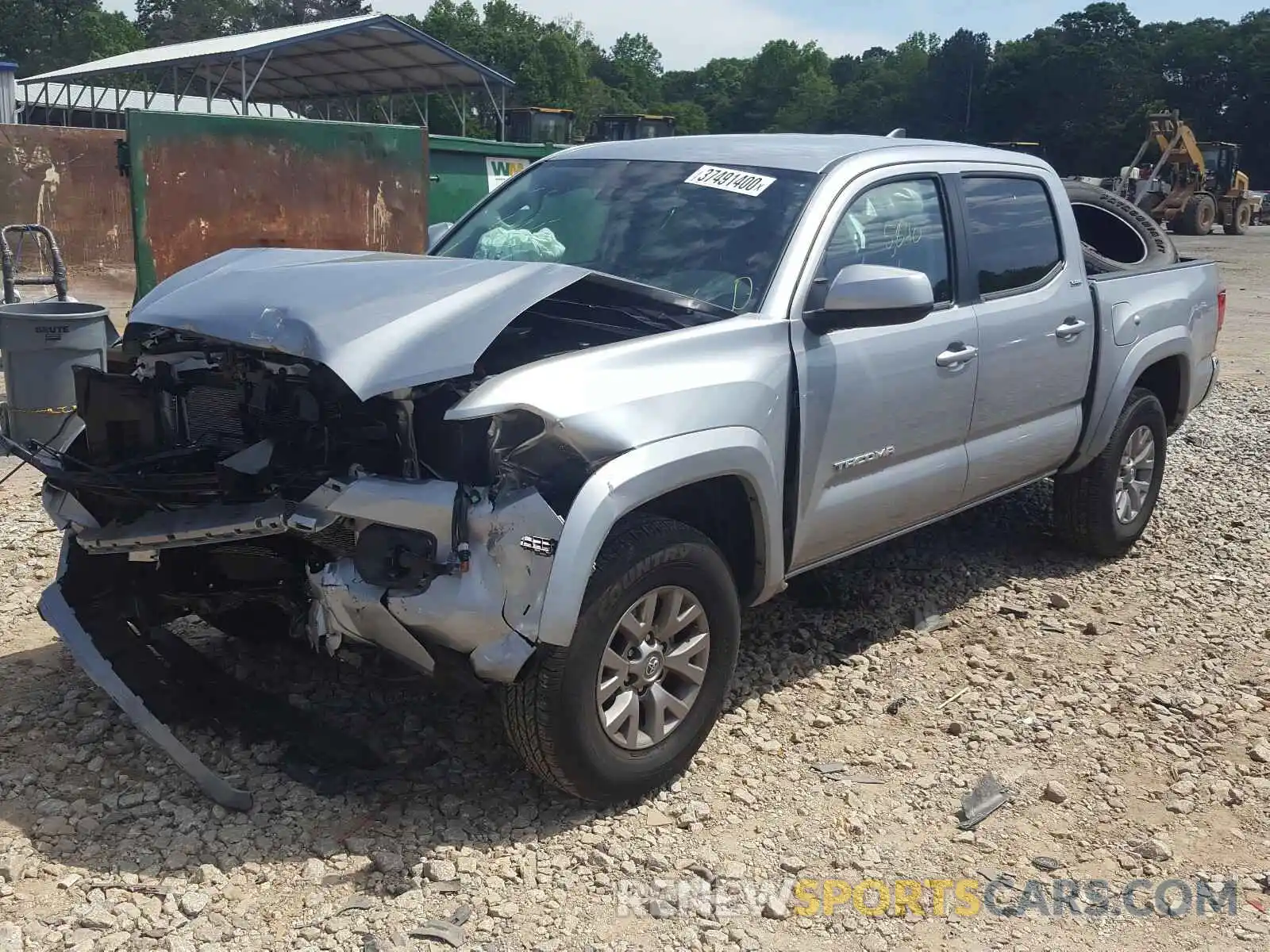 2 Photograph of a damaged car 3TMAZ5CN6KM095775 TOYOTA TACOMA 2019