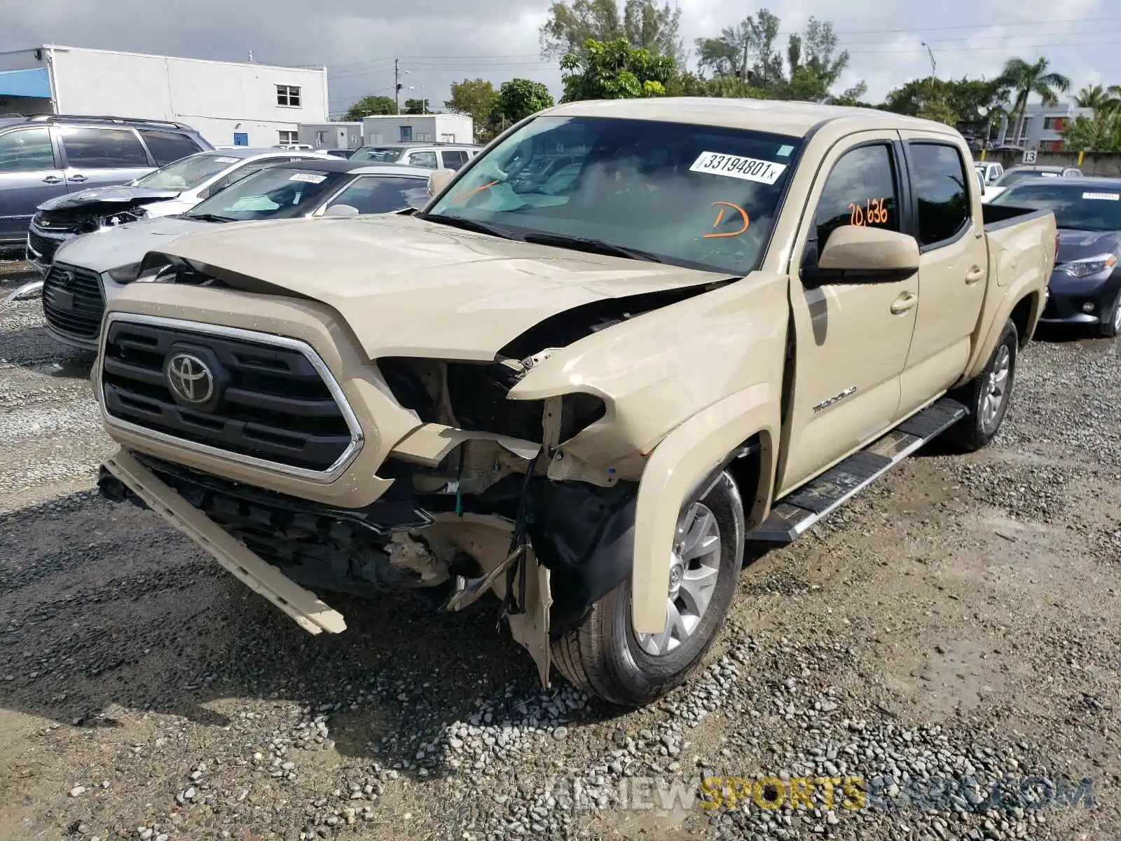 2 Фотография поврежденного автомобиля 3TMAZ5CN6KM096845 TOYOTA TACOMA 2019